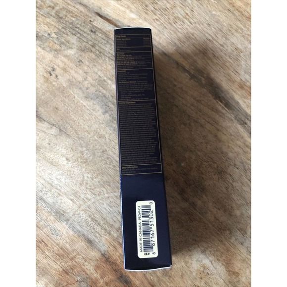 Estee Lauder Futurist Hydra Rescue Moisturizing Makeup Foundation 7W2 1.2 fl oz - Picture 3 of 5